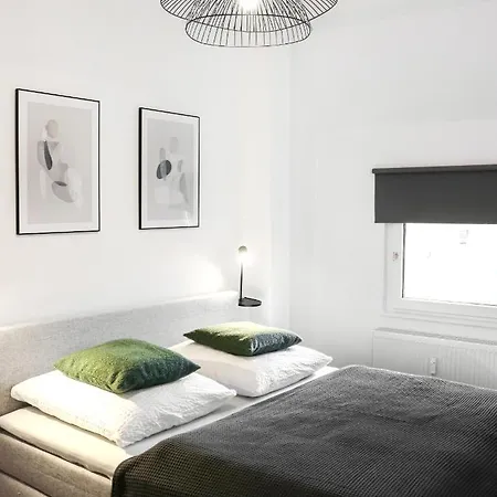Apartment Lightplace • Design • Boxspring • Kueche • Homeoffice •city Nah Braunschweig